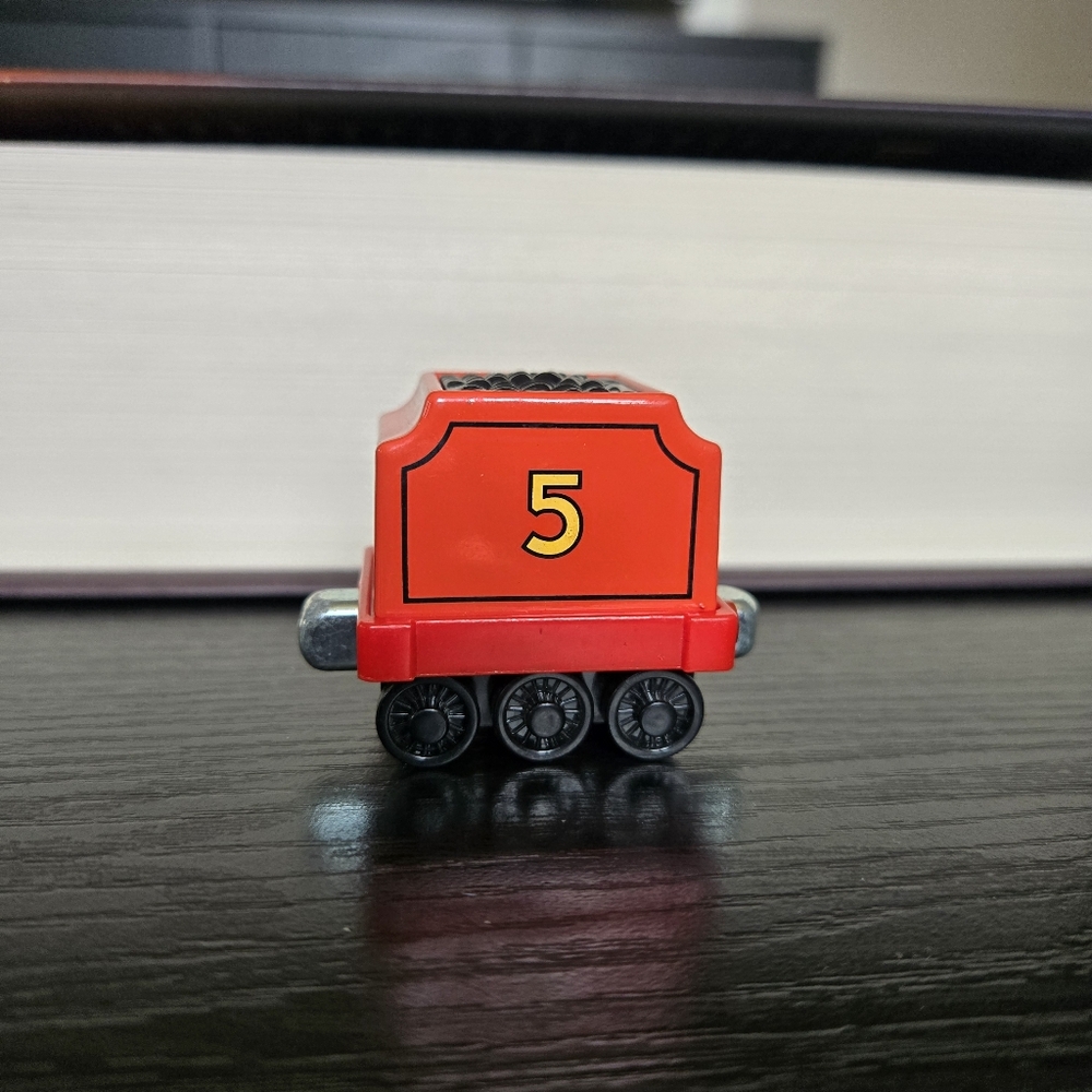 James Tender - Thomas & Friends Diecast Train Tender